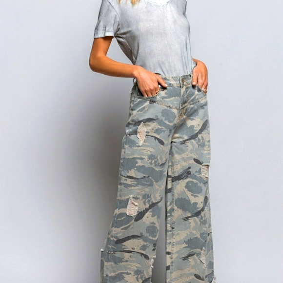 CAMO/CHEETAH PANTS - Picture 10 of 12